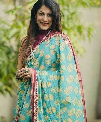 Hand block print with hevay zari bodar sarees 2