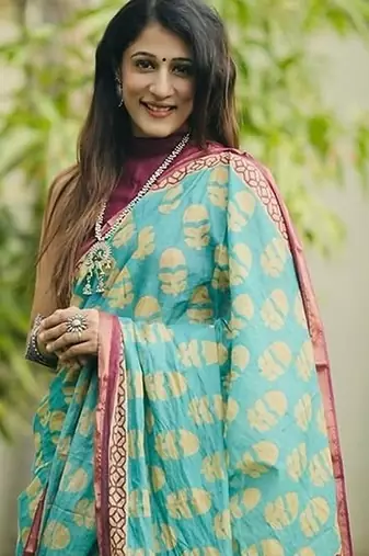 Hand block print with hevay zari bodar sarees