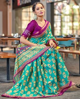 Hand block print with hevay zari bodar sarees 1