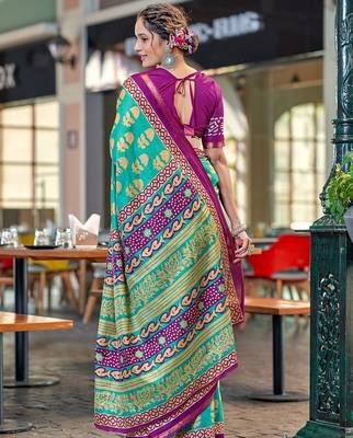 Hand block print with hevay zari bodar sarees 3