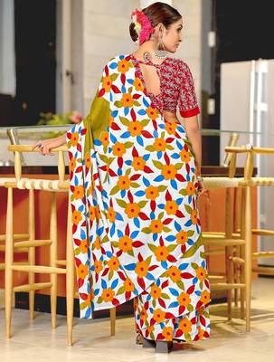 Hand block printed cotton mul saree with blouse 4