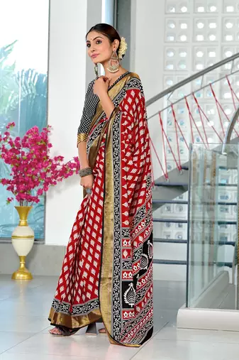 Hand block print with hevay zari bodar sarees