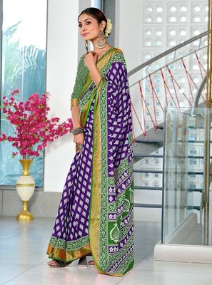 Hand block print with hevay zari bodar sarees 3