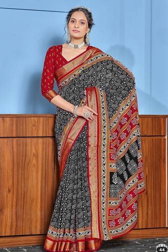 Buti hand block print with hevay zari bodar sarees
