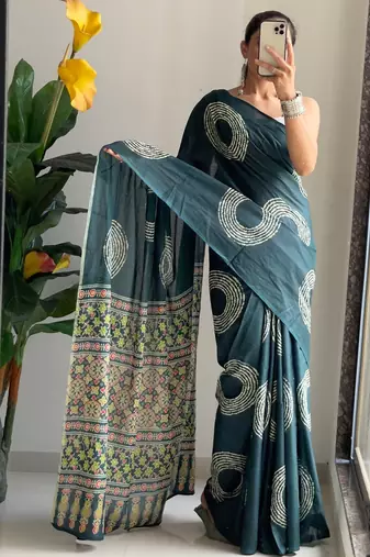 Buti hand block print with hevay zari bodar sarees