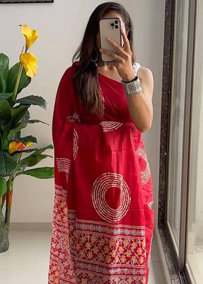 Buti hand block print with hevay zari bodar sarees 2