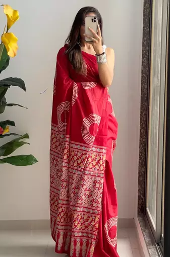 Buti hand block print with hevay zari bodar sarees