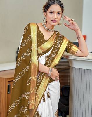 Buti hand block print with hevay zari bodar sarees 3
