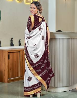 Buti hand block print with hevay zari bodar sarees 2