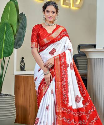 Buti hand block print with hevay zari bodar sarees 1