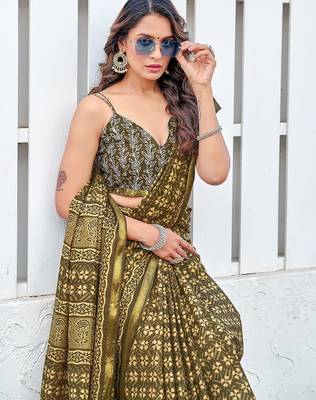 Hand block print with hevay zari bodar sarees 3