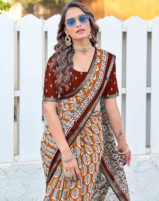 Hand block print with hevay zari bodar sarees 3