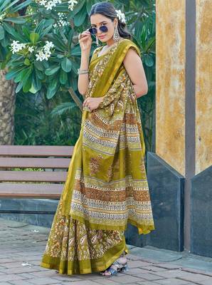 Hand block print with hevay zari bodar sarees 1