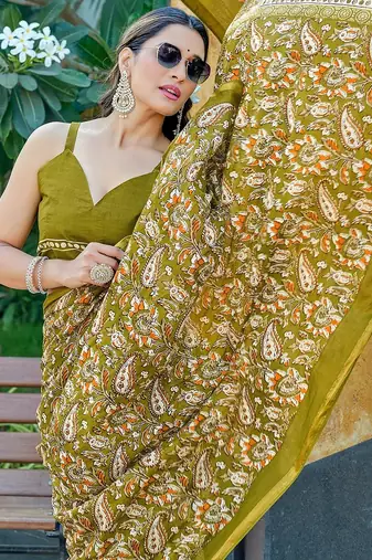 Hand block print with hevay zari bodar sarees
