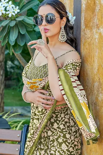 Hand block print with hevay zari bodar sarees