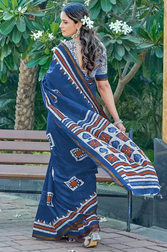Hand block print with hevay zari bodar sarees