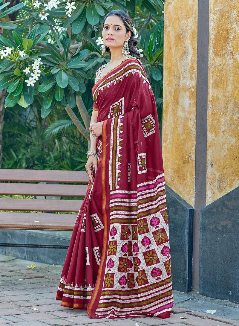 Hand block print with hevay zari bodar sarees