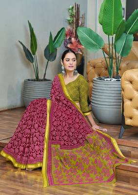 Hand block print with hevay zari bodar sarees 1
