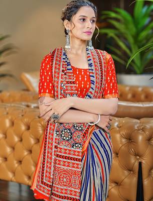Hand block print with hevay zari bodar sarees 3