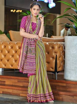 Hand block print with hevay zari bodar sarees 1