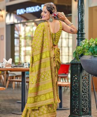 Hand block print with hevay zari bodar sarees 2