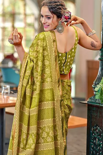 Hand block print with hevay zari bodar sarees