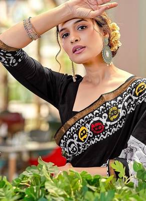 Hand block print with hevay zari bodar sarees 3