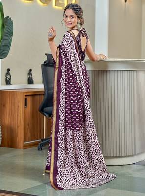 Hand block print with hevay zari bodar sarees 2