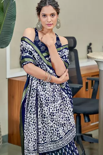 Hand block print with hevay zari bodar sarees