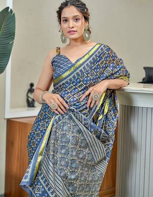 Hand block print with hevay zari bodar sarees 3