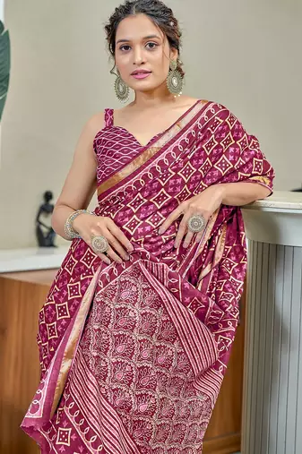 Hand block print with hevay zari bodar sarees