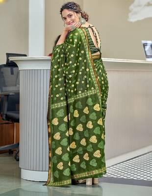 Hand block print with hevay zari bodar sarees 2