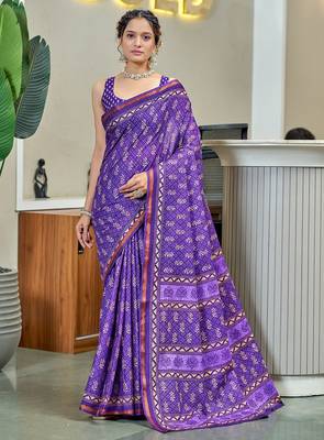 Hand block print with hevay zari bodar sarees 1