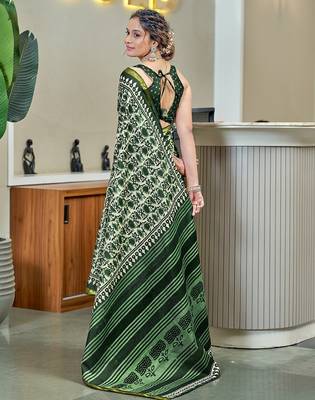 Hand block print with hevay zari bodar sarees 2