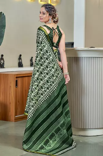 Hand block print with hevay zari bodar sarees