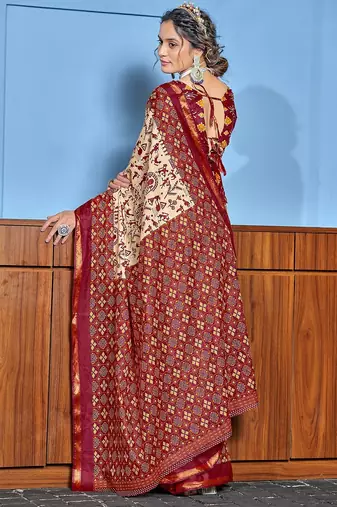 Hand block print with hevay zari bodar sarees