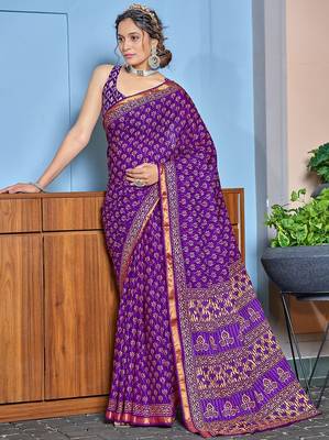 Hand block print with hevay zari bodar sarees 1