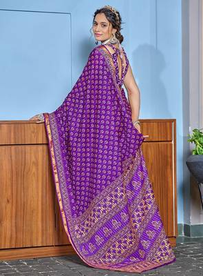 Hand block print with hevay zari bodar sarees 2