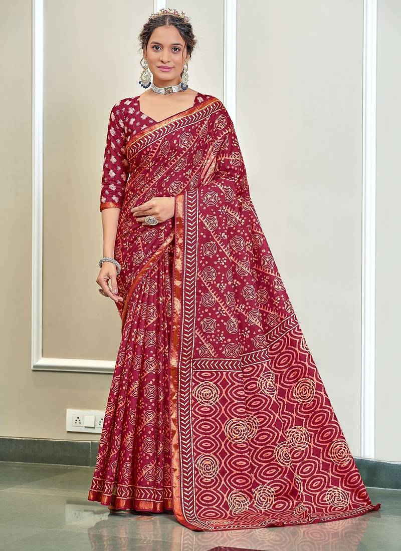 Hand block print with hevay zari bodar sarees