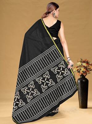 Hand block print with hevay zari bodar sarees 4