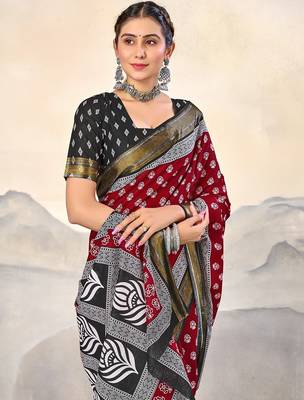 Hand block print with hevay zari bodar sarees 2