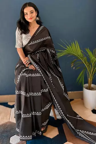 Pure cotton fancy bagru print black colour sarees with blouse pice*
