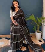 Pure cotton fancy bagru print black colour sarees with blouse pice*