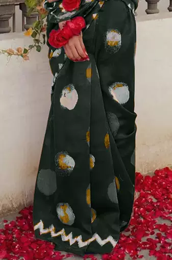 Pure cotton fancy bagru print sarees with blouse pice*
