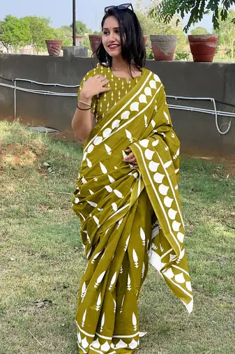 Pure cotton fancy bagru print sarees with blouse pice*