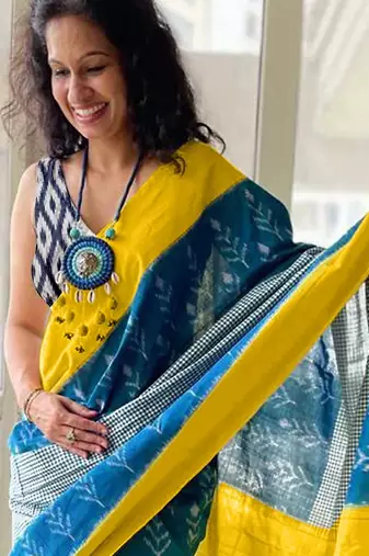 Pure cotton fancy ikkat print sarees with blouse pice*
