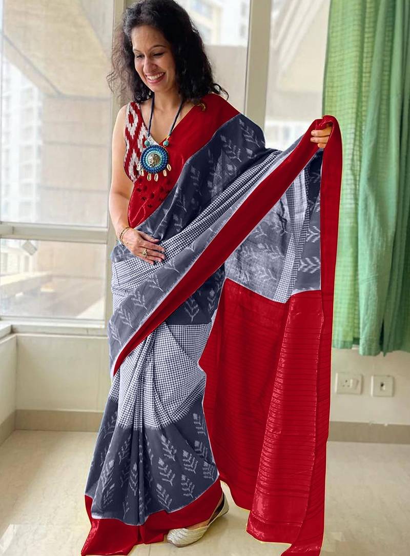 Pure cotton fancy ikkat print sarees with blouse pice*