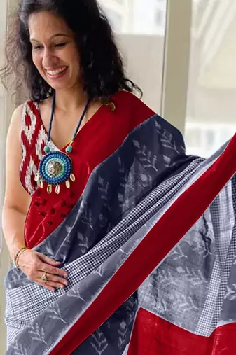 Pure cotton fancy ikkat print sarees with blouse pice*