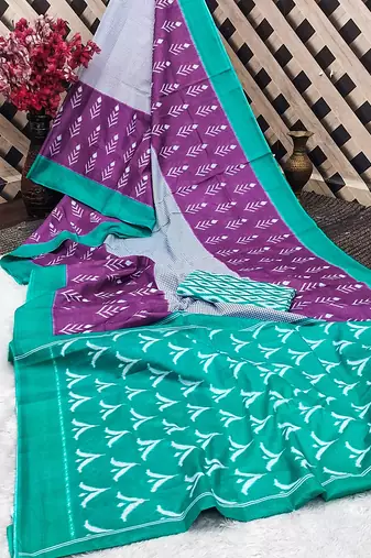 Pure cotton fancy ikkat print sarees with blouse pice*