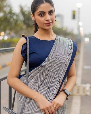 pure cotton fancy jaipuri  print sarees with blouse 2